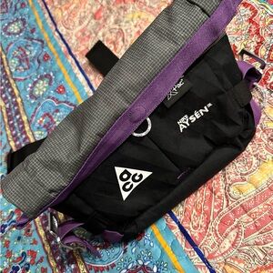 Nike ACG Gray and Purple Men's Fanny pack